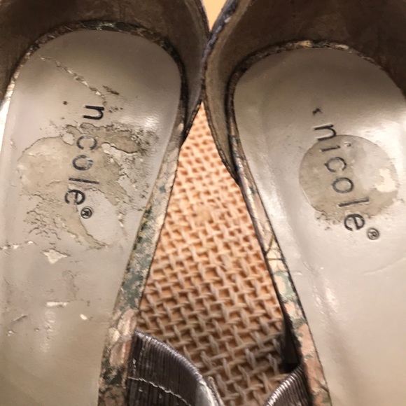 Pewter/Gold NICOLE SZ 8 1/2M Sandals - Picture 7 of 7